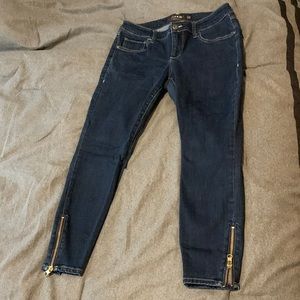 Torrid jeggings with zipper ankle detail